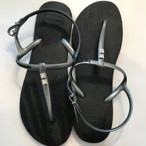 Havaianas Crystal Sandals Black and Silver.